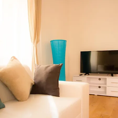Apartmán Riverside Apt Close To The City Center *