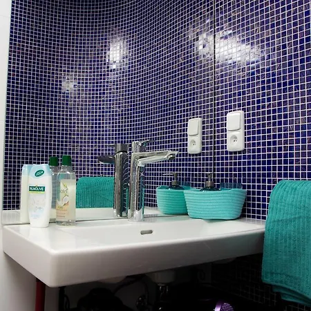 Riverside Apt Close To The City Center Apartment *