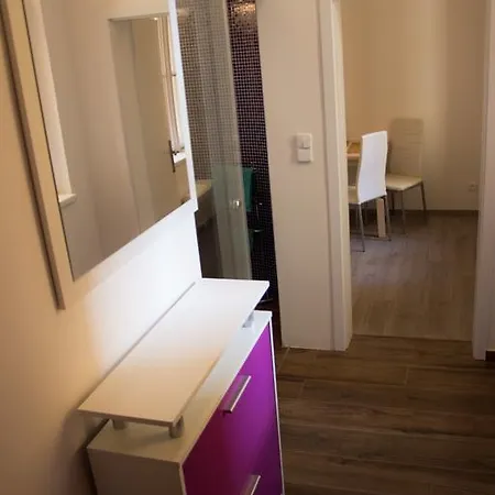 Apartament Riverside Apt Close To The City Center Praga